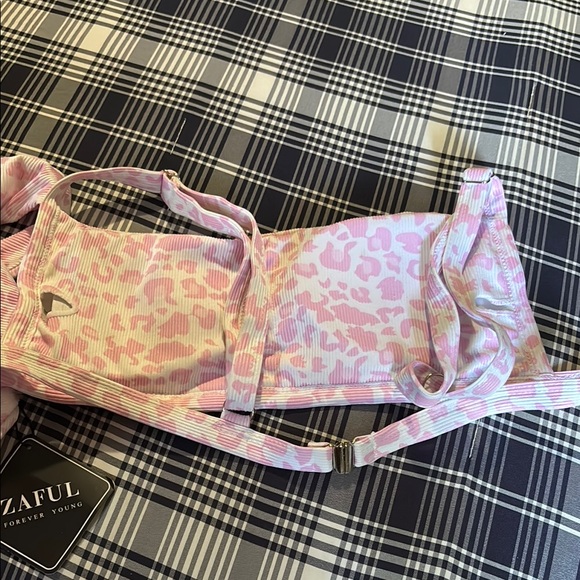 Zaful Pink Animal Print Bikini - Picture 3 of 3